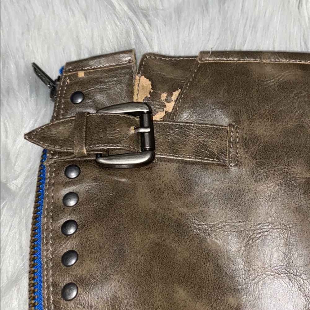 Boots - Picture 3 of 5